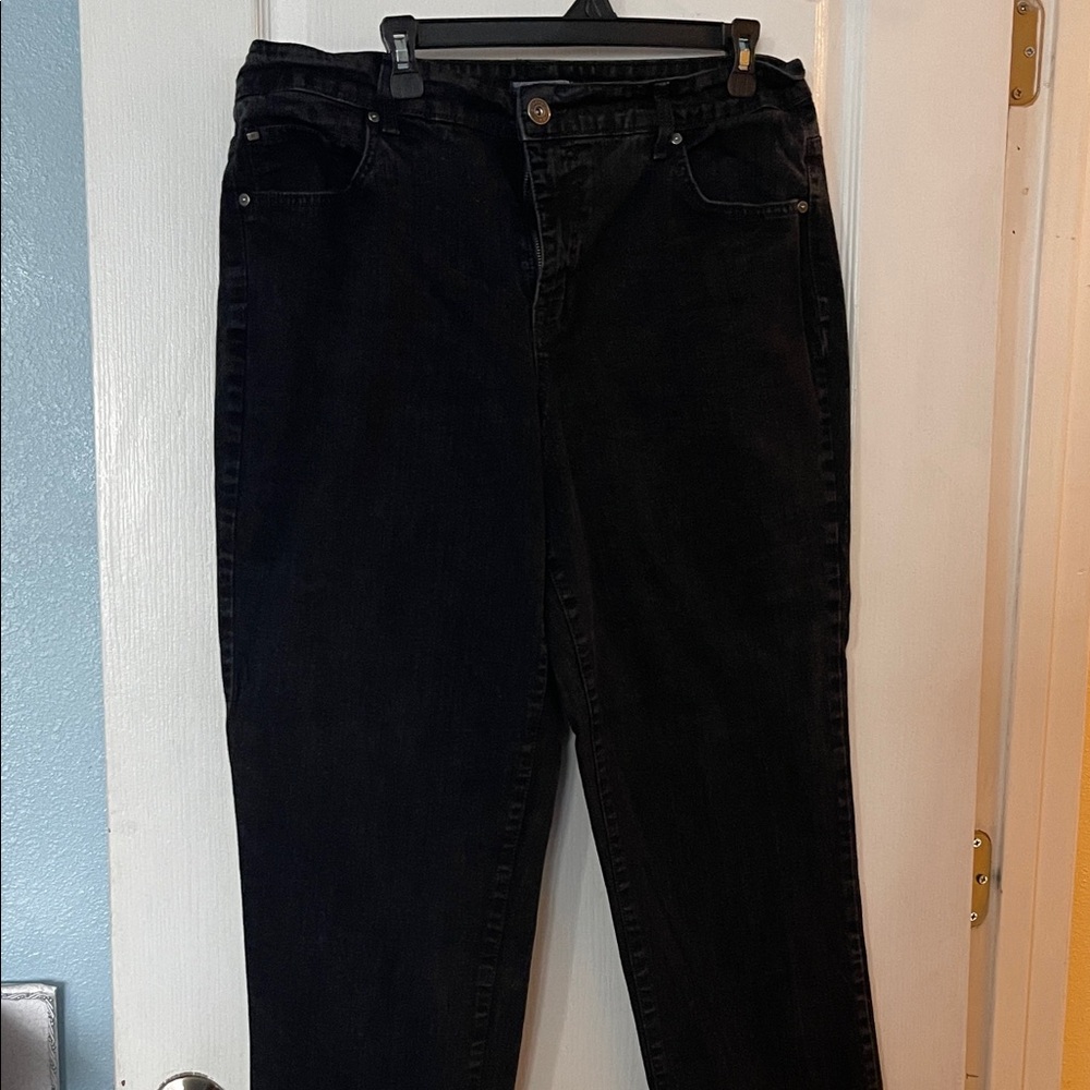 Bandolino Women's Dark Straight Leg Jeans